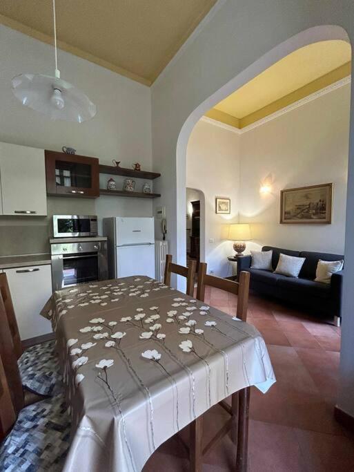 Villino La Rosa Antica Apartment Firenze Bagian luar foto